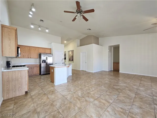 $1,795 | 9818 Nicova Avenue, Las Vegas, NV 89148