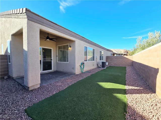 $1,795 | 9818 Nicova Avenue, Las Vegas, NV 89148