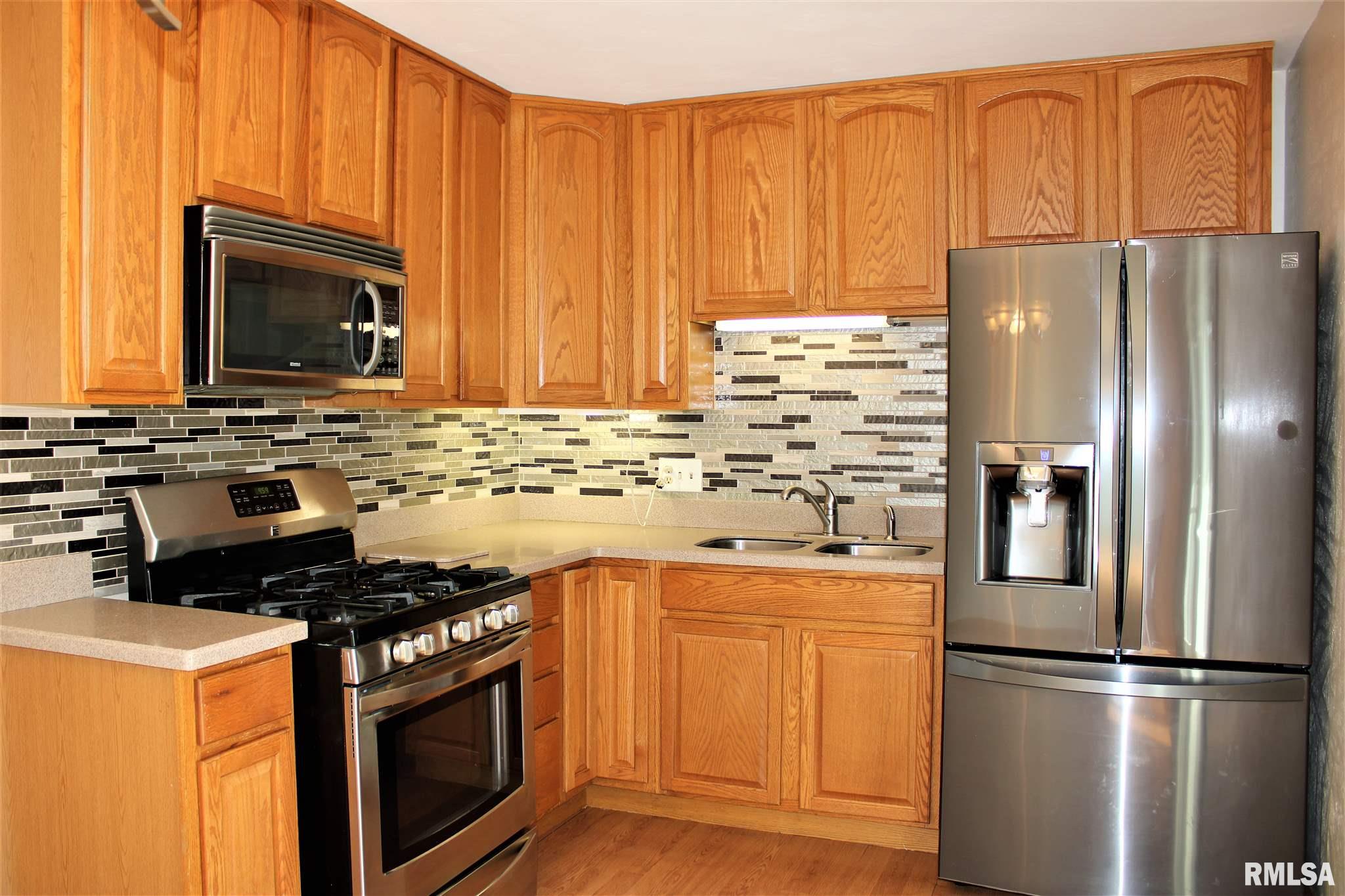 2628 East Griffiths Avenue Springfield, IL 62702 - Photo 6 of 19 Gallery Image 6