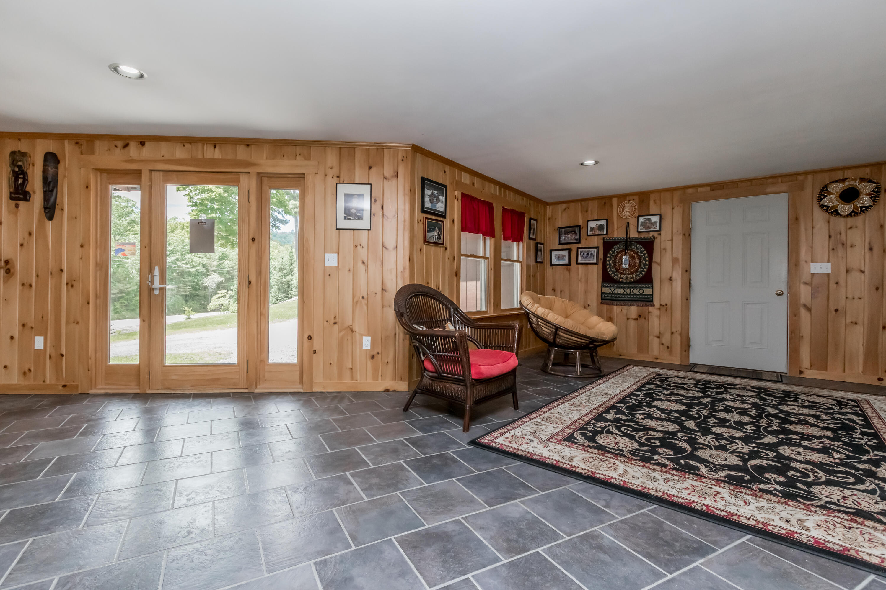 1203 Roxbury Road Roxbury, ME 04275 - Photo 25 of 55 Family Room