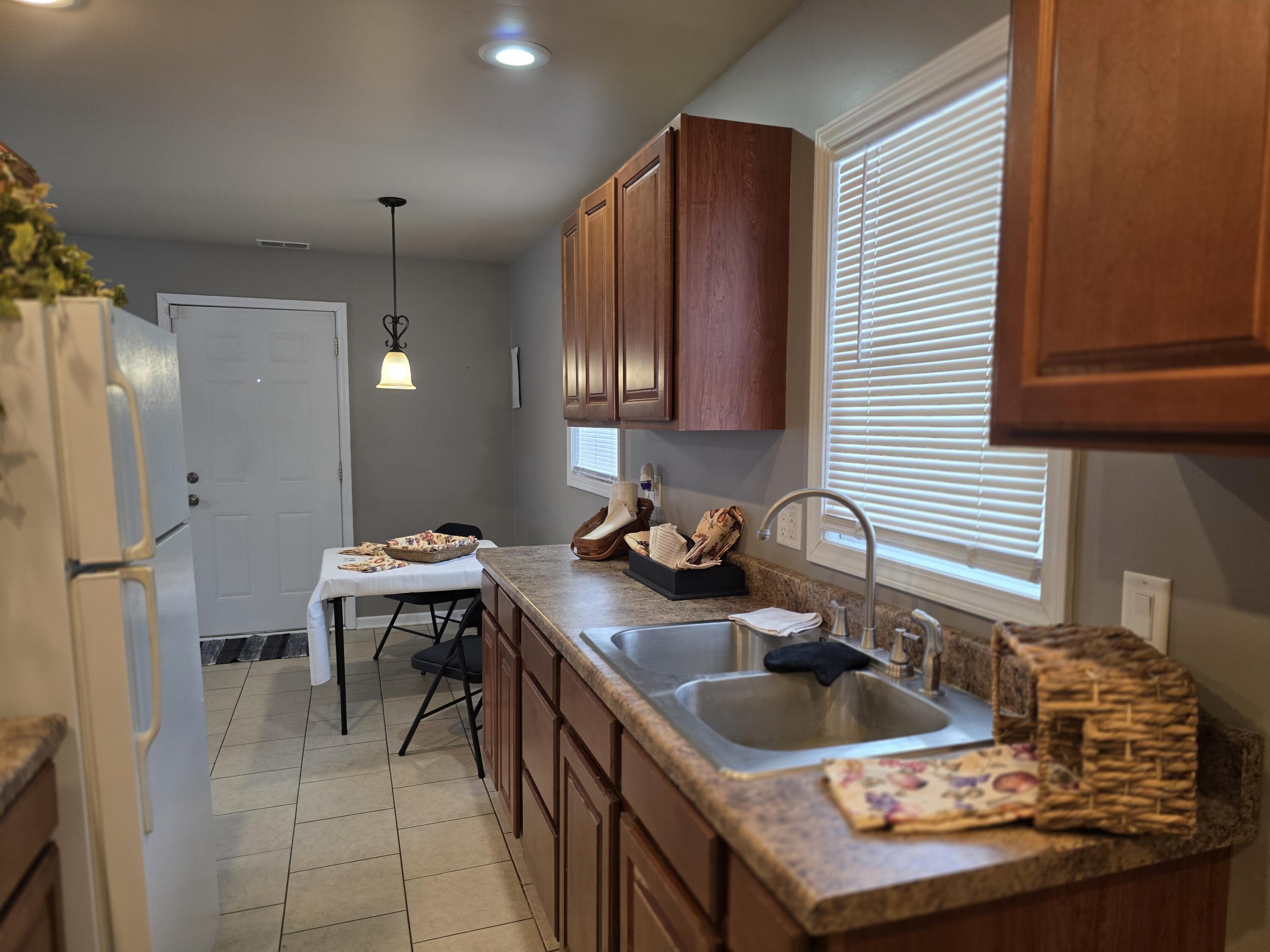 1314 East Miller Street Griffith, IN 46319 - Photo 7 of 18 3000x2250