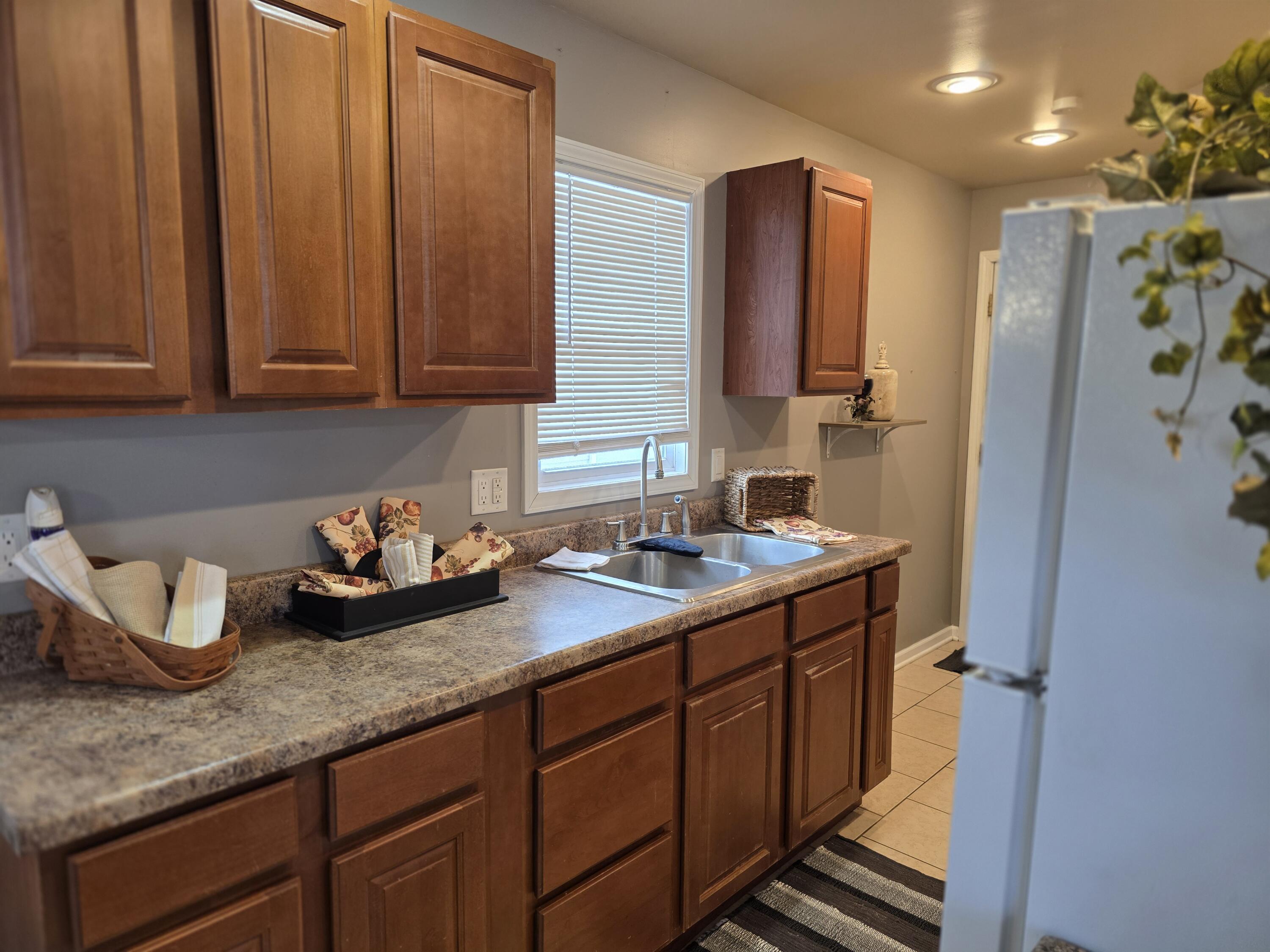 1314 East Miller Street Griffith, IN 46319 - Photo 9 of 18 3000x2250