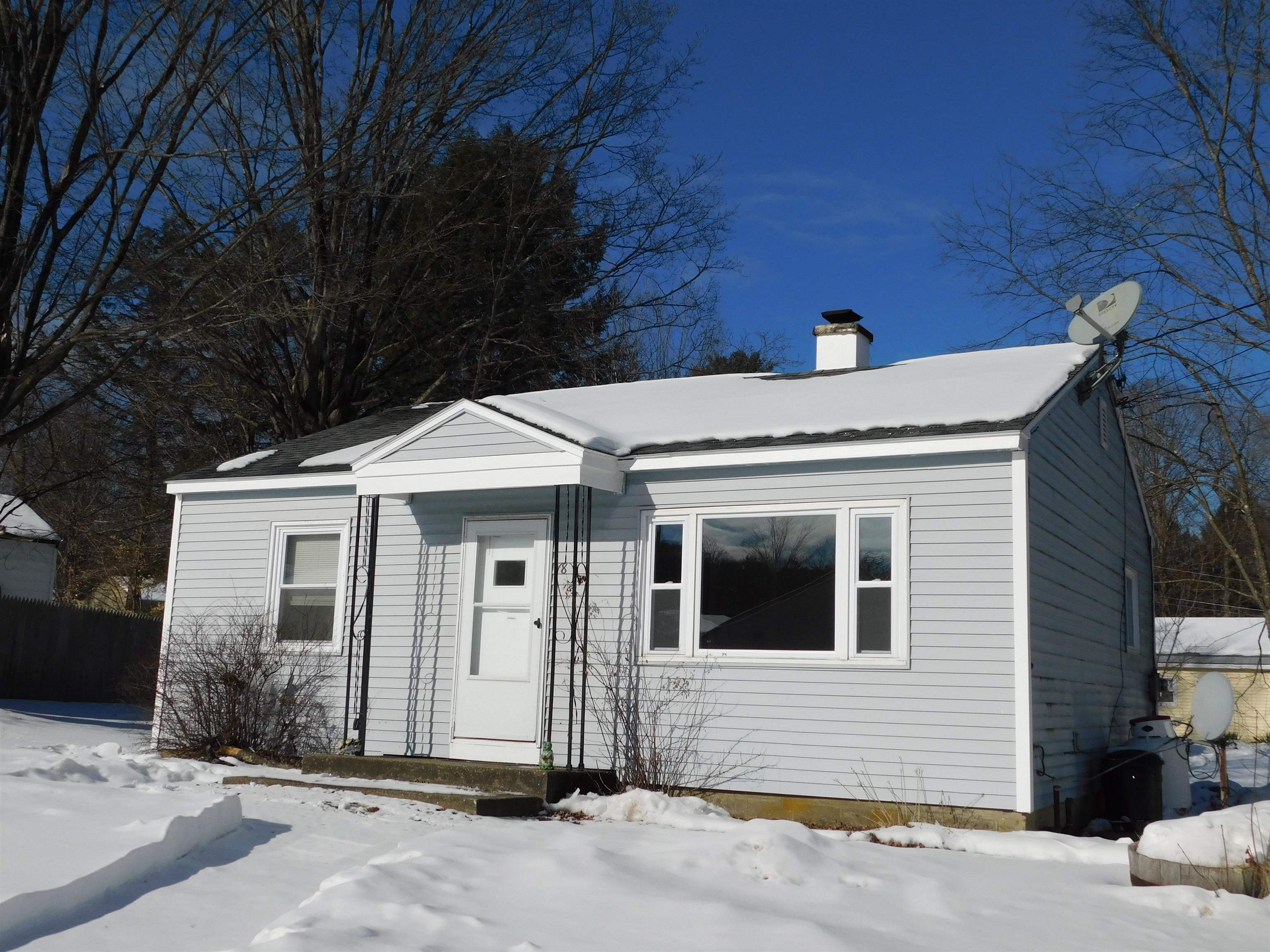 8 Cardinal Drive Springfield, VT 05156 - Photo 2 of 11
