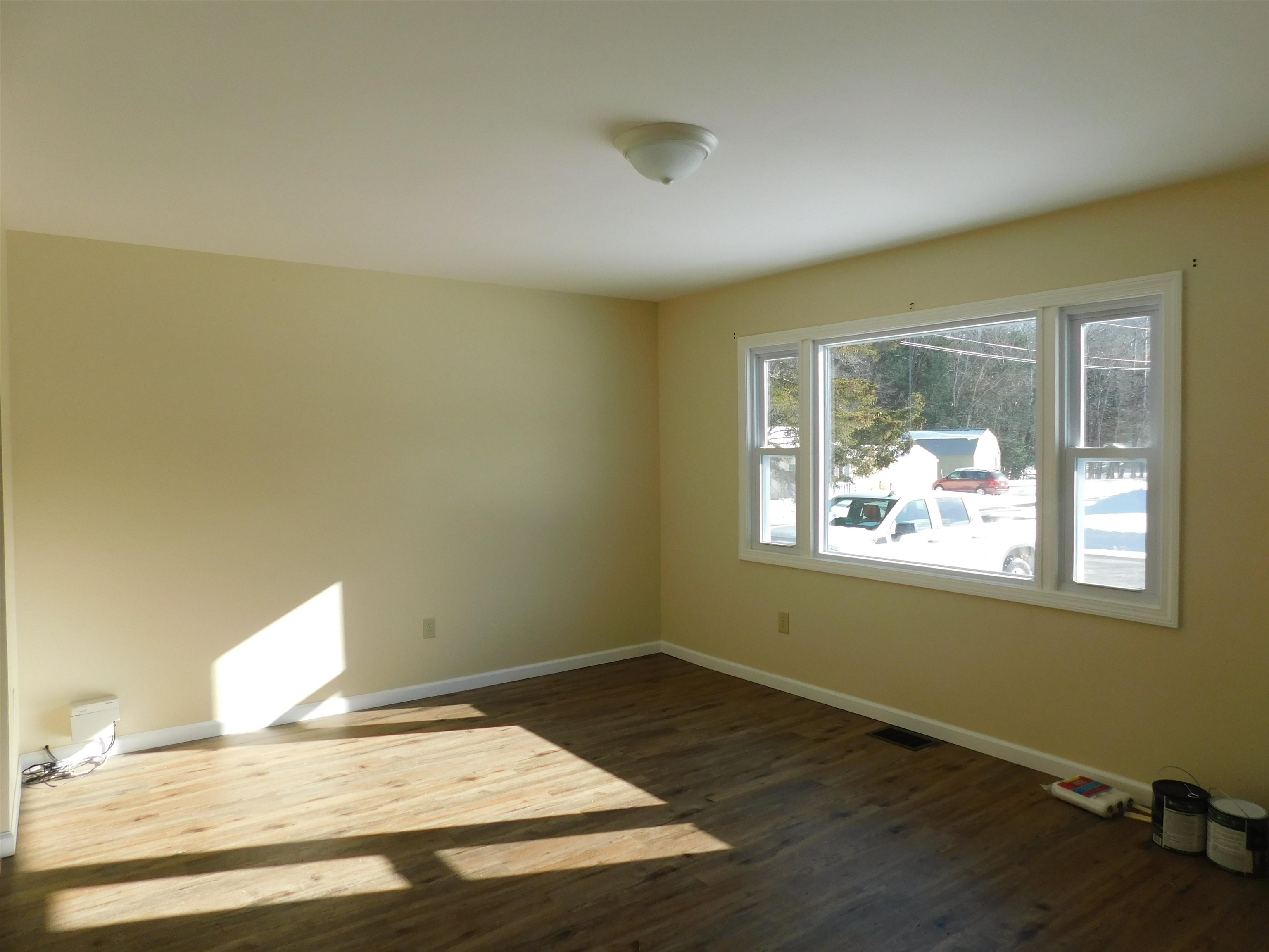 8 Cardinal Drive Springfield, VT 05156 - Photo 3 of 11