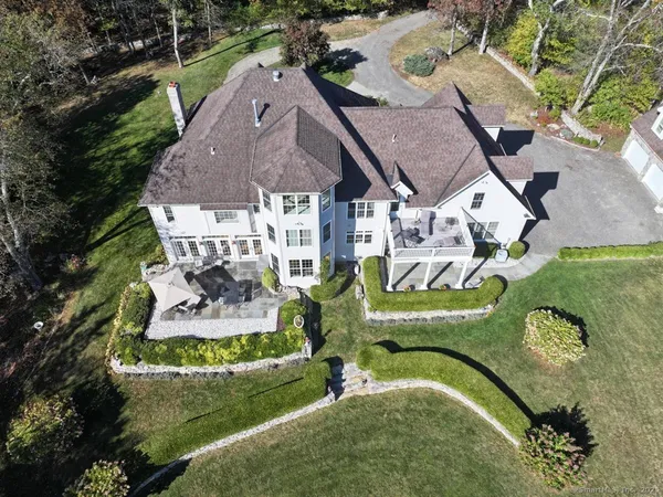 $1,250,000 | 5 Lyric Lane, New Milford, CT 06776