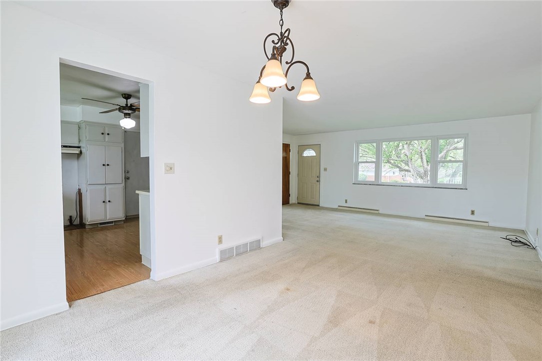 452 Cookston Avenue Springfield, OH 45503 - Photo 9 of 34 Bright and airy living space, ready for your personal touch.