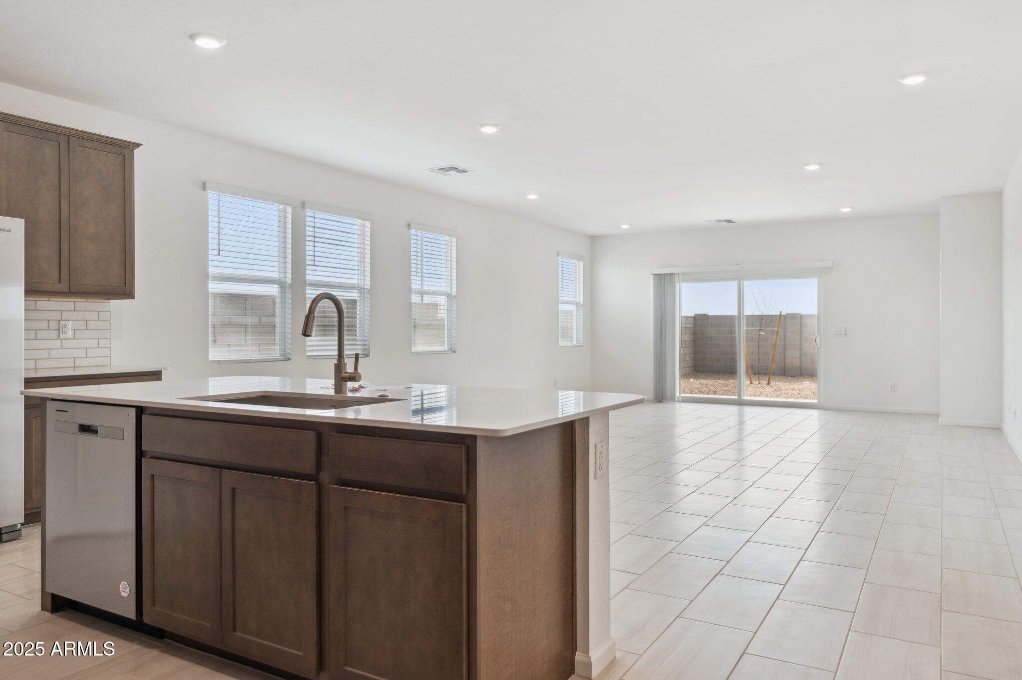 25489 West Fraktur Road Buckeye, AZ 85326 - Photo 12 of 36 11-web-or-mls-25425-w-graham-trl-lot-313