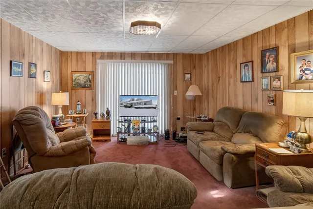 $170,000 | 241 Knapp Avenue, Irondequoit, NY 14609