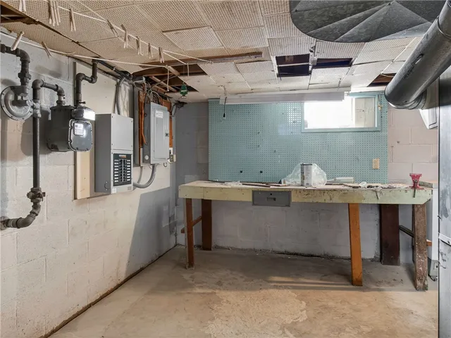 $170,000 | 241 Knapp Avenue, Irondequoit, NY 14609