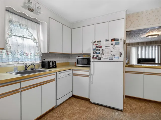 $170,000 | 241 Knapp Avenue, Irondequoit, NY 14609