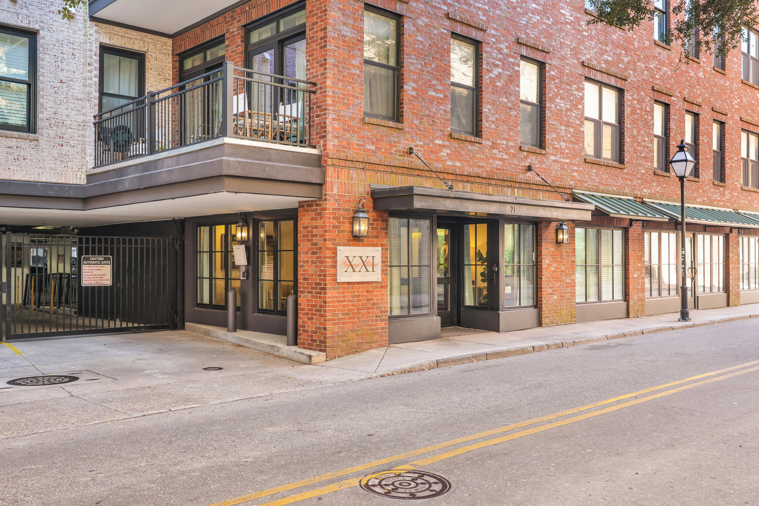 21 George Street, Unit 111 Charleston, SC 29401 - Photo 2 of 34 3_550a0712