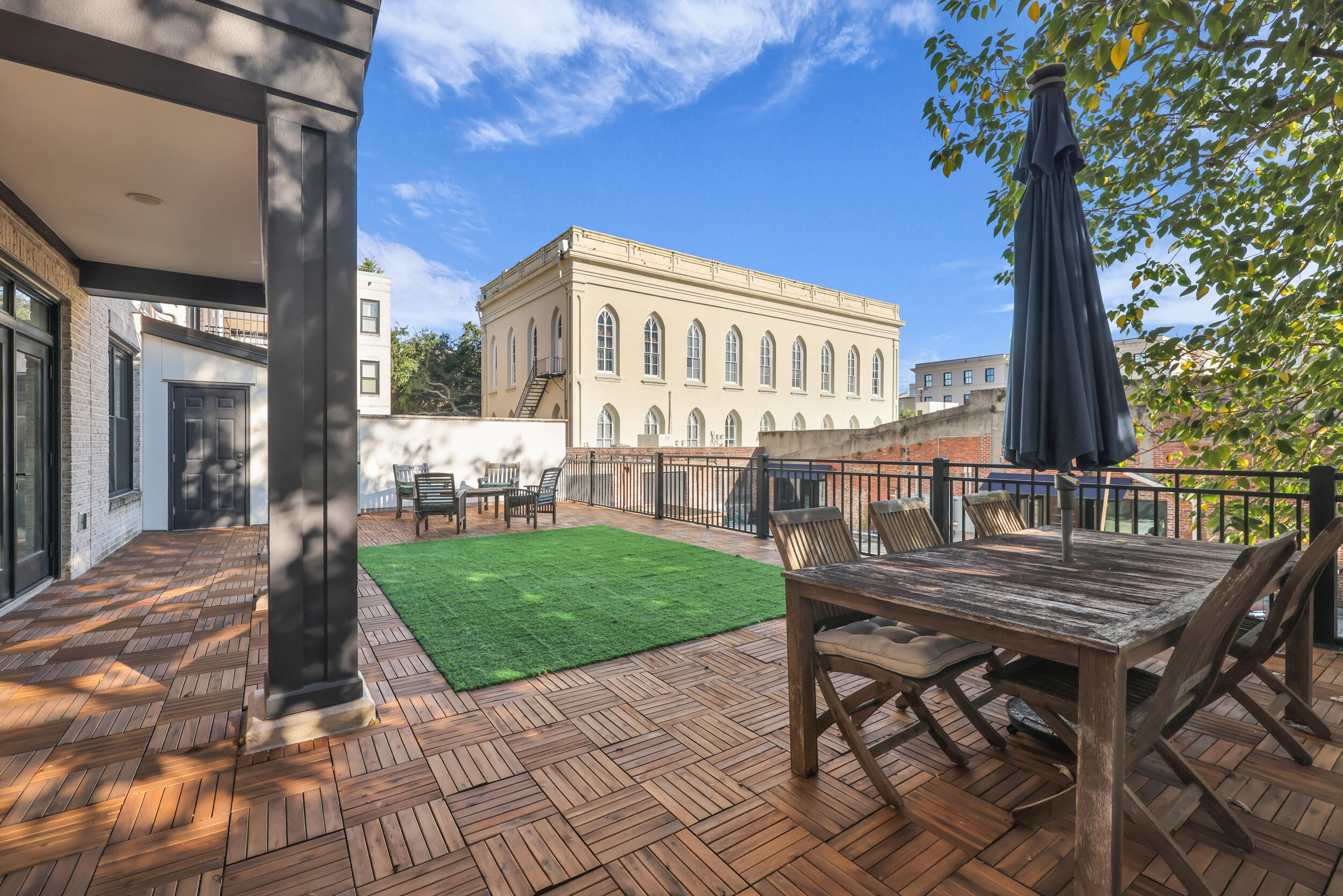 21 George Street, Unit 111 Charleston, SC 29401 - Photo 9 of 34 28_550a0692