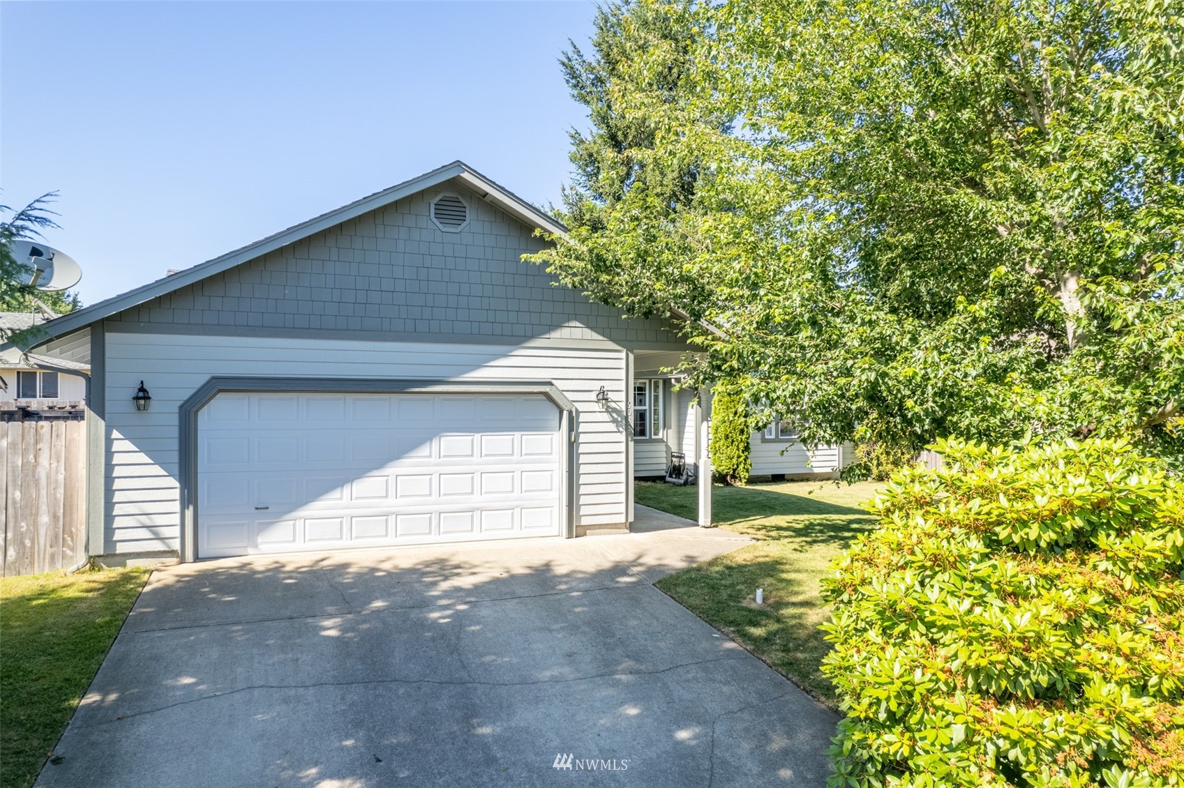 6033 60th Loop Southeast Lacey, WA 98513 - Photo 2 of 23 Gallery Image 2