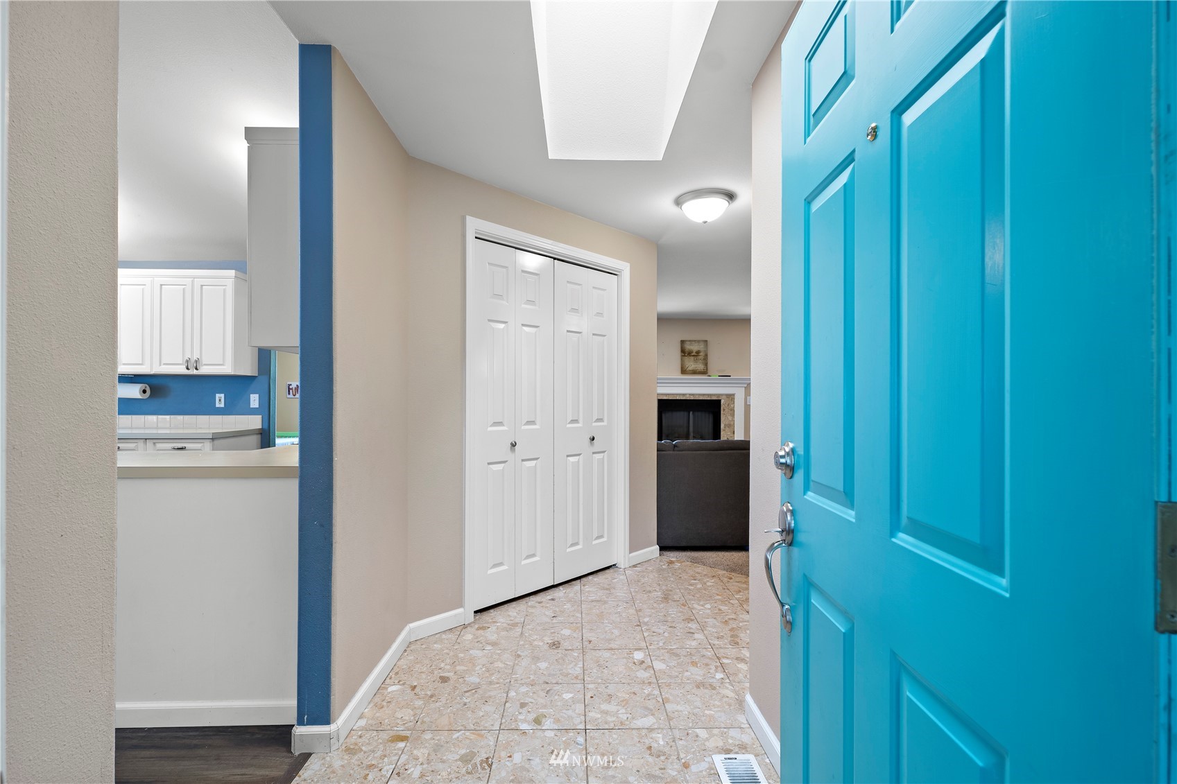 6033 60th Loop Southeast Lacey, WA 98513 - Photo 4 of 23 Gallery Image 4