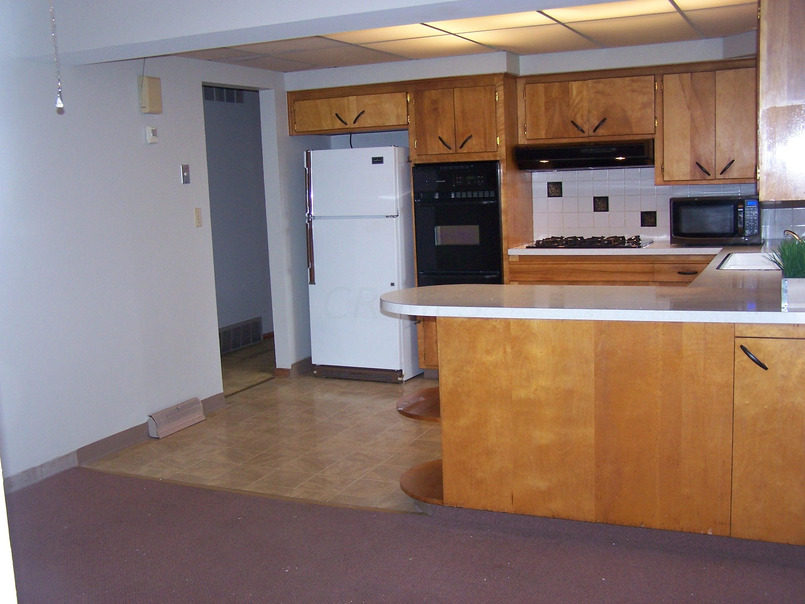 1793 Berkeley Road Columbus, OH 43207 - Photo 8 of 26