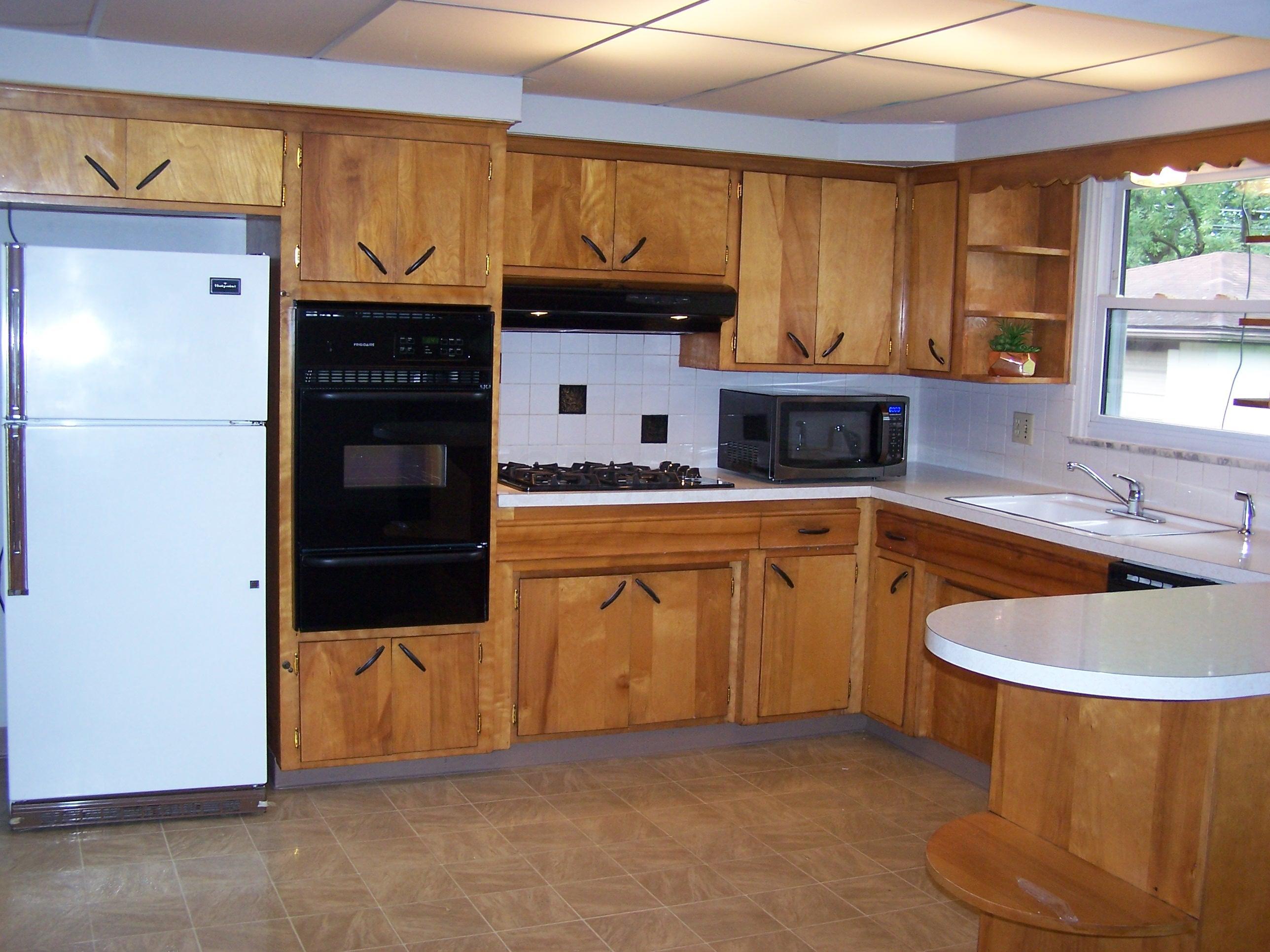 1793 Berkeley Road Columbus, OH 43207 - Photo 9 of 26