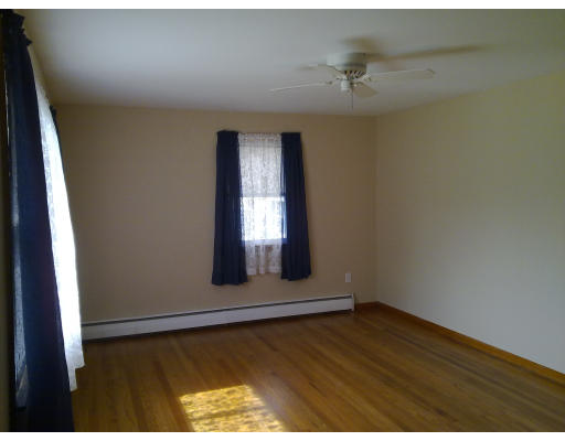 234 Rolf Avenue Chicopee, MA 01020 - Photo 6 of 17 Gallery Image 6