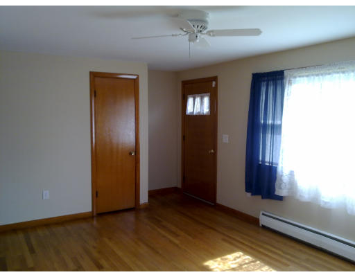 234 Rolf Avenue Chicopee, MA 01020 - Photo 7 of 17 Gallery Image 7