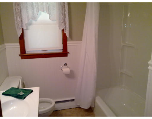 234 Rolf Avenue Chicopee, MA 01020 - Photo 9 of 17 Gallery Image 9