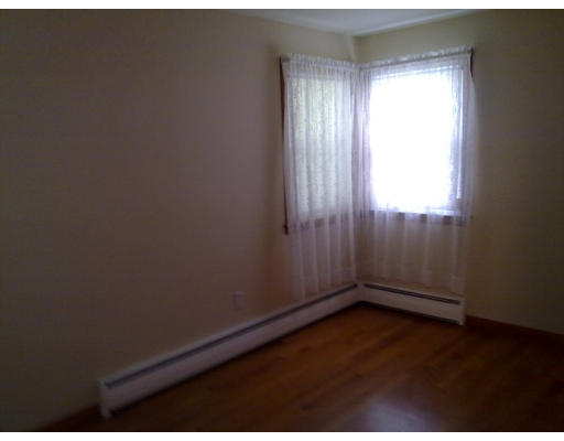 234 Rolf Avenue Chicopee, MA 01020 - Photo 10 of 17 Gallery Image 10