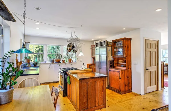 $789,000 | 59 Mason Road, Barrington, RI 02806