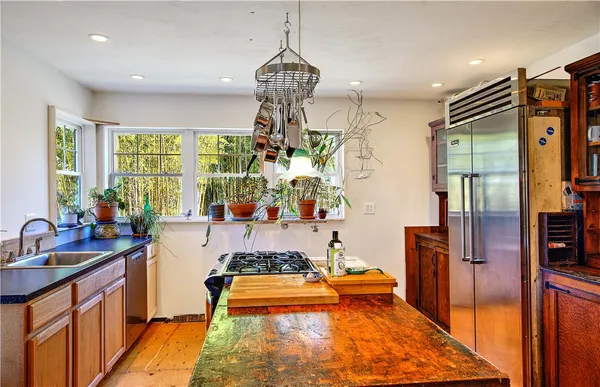 $789,000 | 59 Mason Road, Barrington, RI 02806
