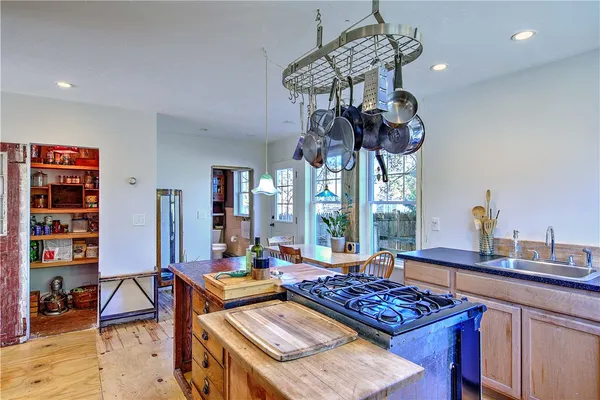 $789,000 | 59 Mason Road, Barrington, RI 02806