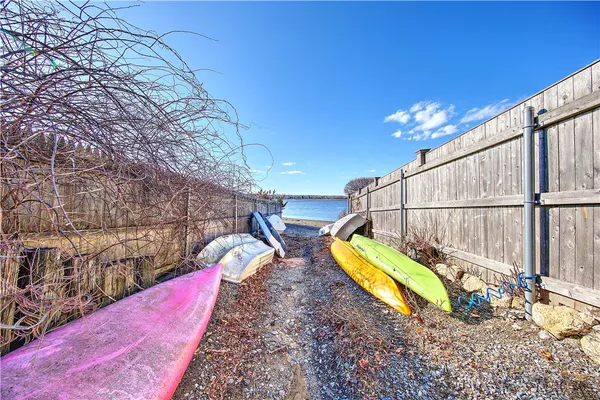 $789,000 | 59 Mason Road, Barrington, RI 02806