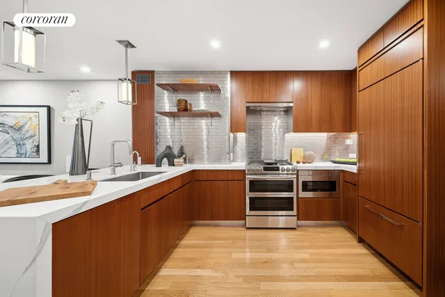 $1,895,000 | 121 East 23rd Street, Unit 4D | Flatiron