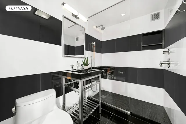 $1,895,000 | 121 East 23rd Street, Unit 4D | Flatiron