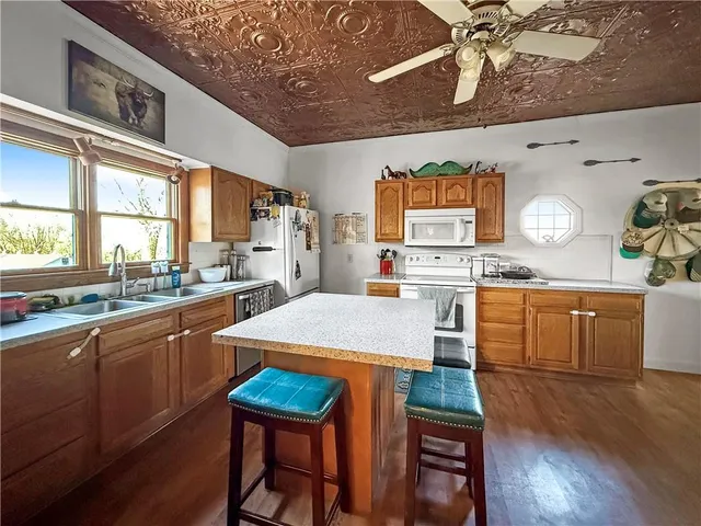 $315,000 | 20628 Elm Drive, Higginsville, MO 64037