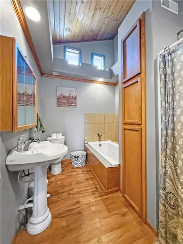 $315,000 | 20628 Elm Drive, Higginsville, MO 64037