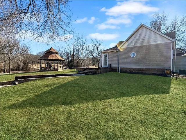 $315,000 | 20628 Elm Drive, Higginsville, MO 64037