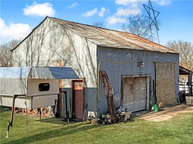 $315,000 | 20628 Elm Drive, Higginsville, MO 64037