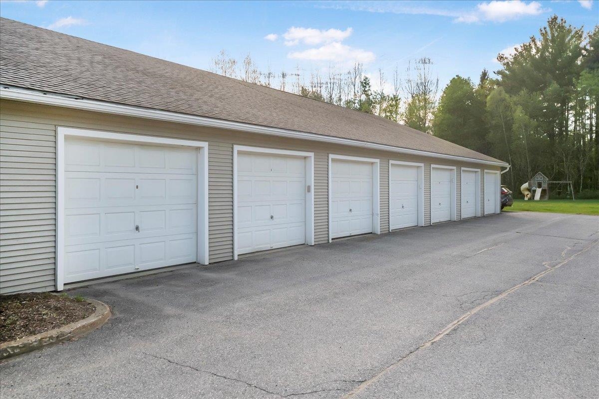 43 Colonial Road, Unit 101 Fairfax, VT 05454 - Photo 32 of 37