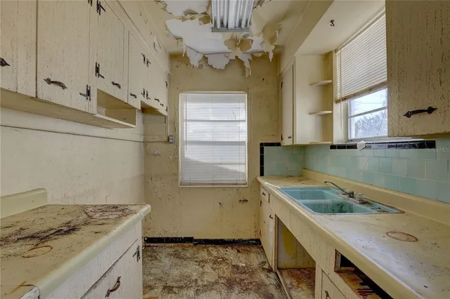 $375,000 | 440 South Bayshore Drive, Madeira Beach, FL 33708