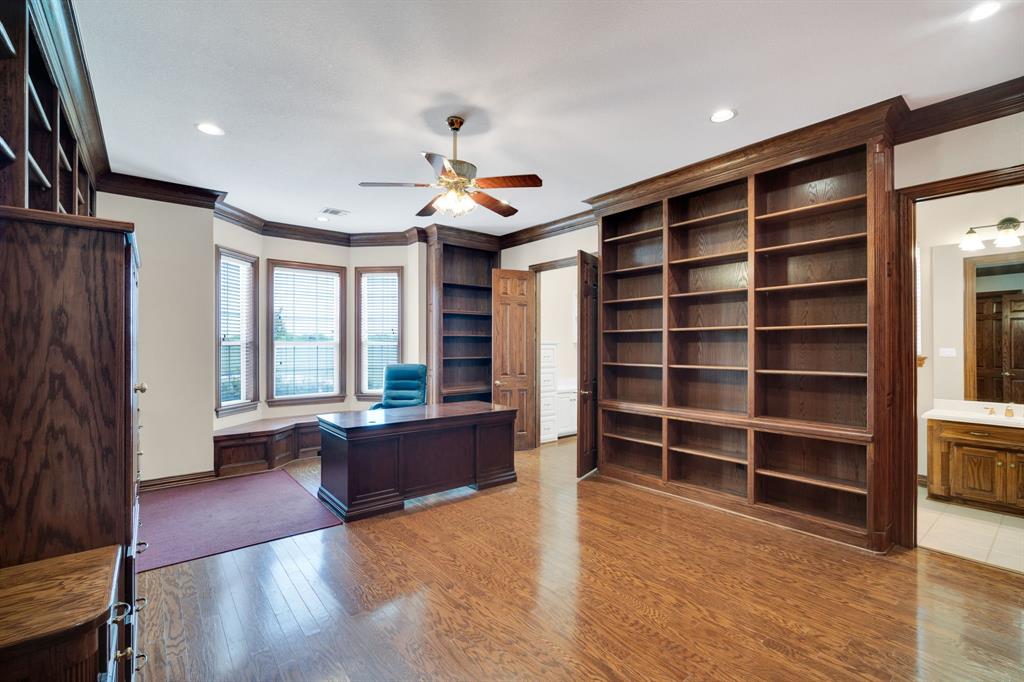 6420 Hayes Road Midlothian, TX 76065 - Photo 11 of 40