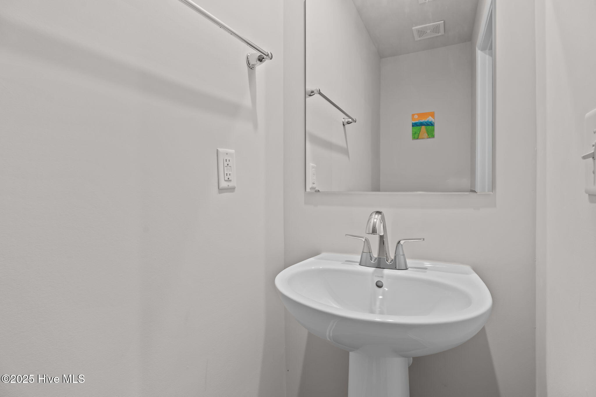 9426 Juniper Road Bailey, NC 27807 - Photo 15 of 39 downstairs half bath