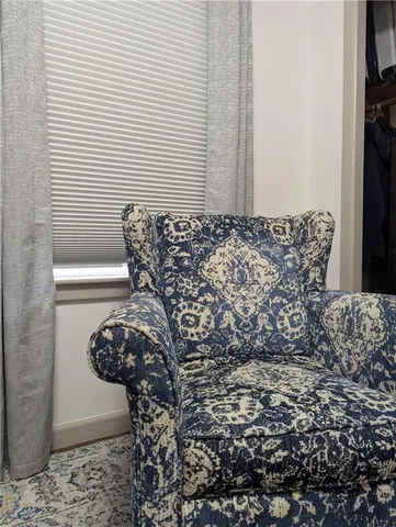 $170,000 | 407 South 1st Street, Hiawatha, KS 66434