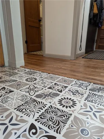 $170,000 | 407 South 1st Street, Hiawatha, KS 66434