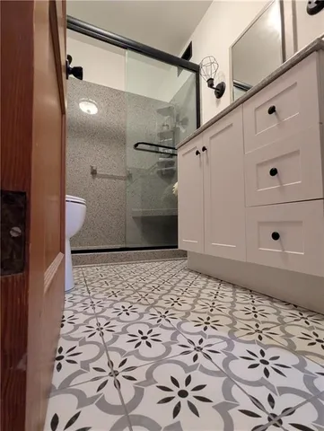 $170,000 | 407 South 1st Street, Hiawatha, KS 66434