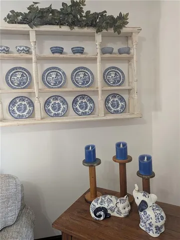 $170,000 | 407 South 1st Street, Hiawatha, KS 66434