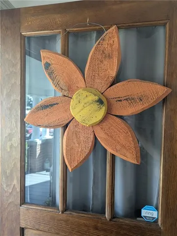 $170,000 | 407 South 1st Street, Hiawatha, KS 66434