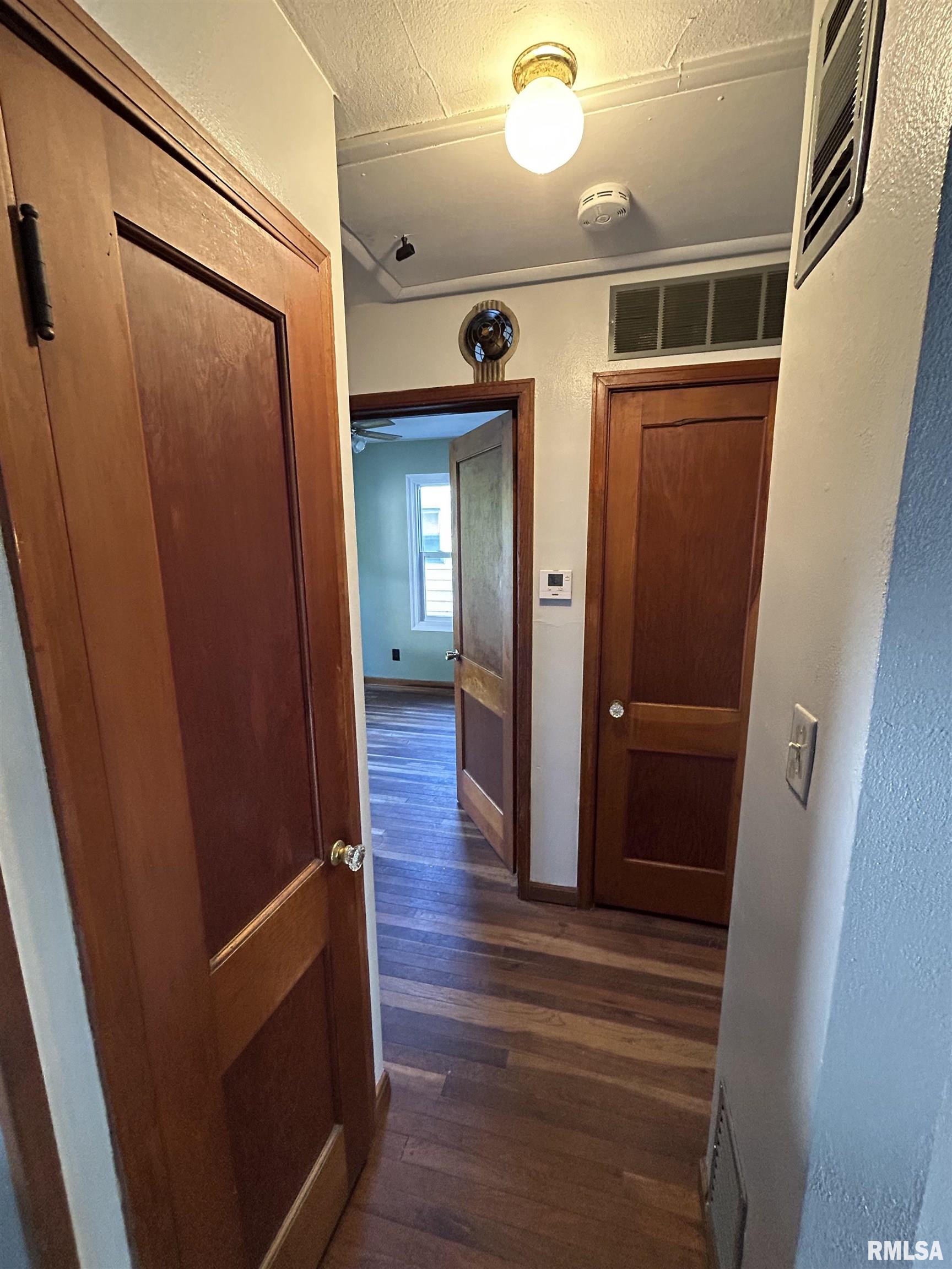 5 Manor Court Springfield, IL 62703 - Photo 7 of 19