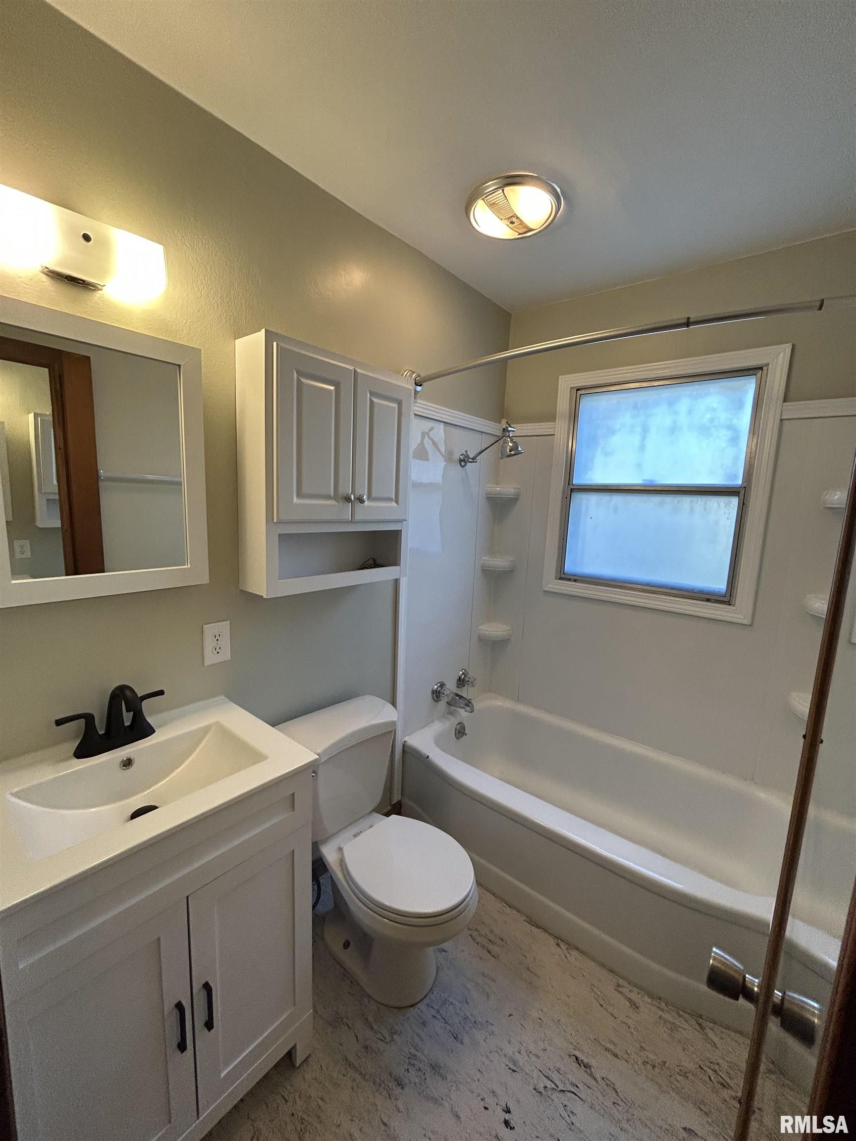 5 Manor Court Springfield, IL 62703 - Photo 8 of 19