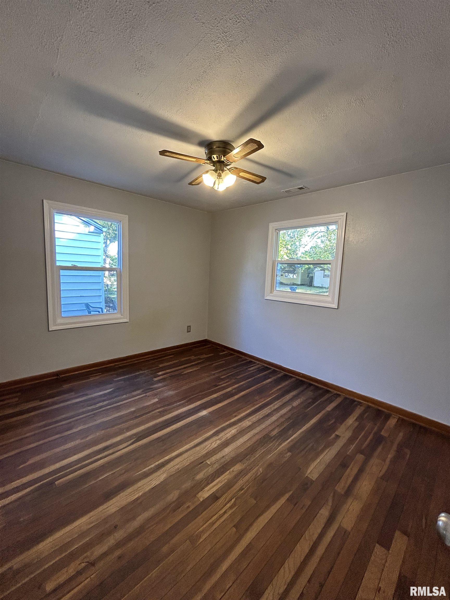5 Manor Court Springfield, IL 62703 - Photo 9 of 19
