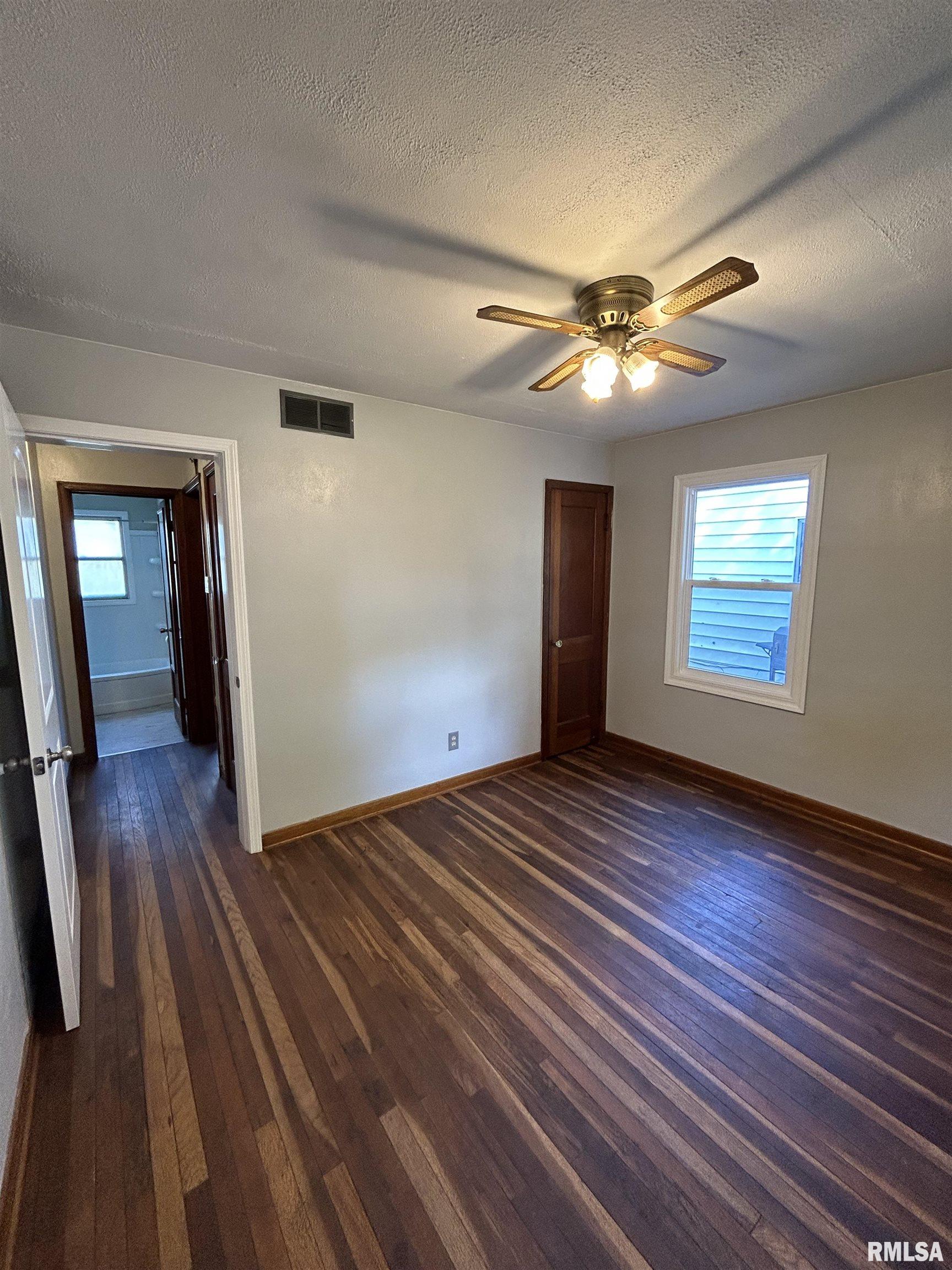 5 Manor Court Springfield, IL 62703 - Photo 10 of 19