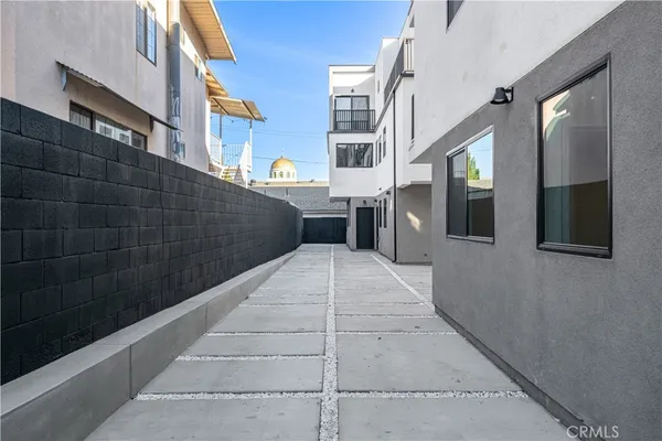 $5,245 | 1342 North Kingsley Drive, Unit 1, Los Angeles, CA 90027