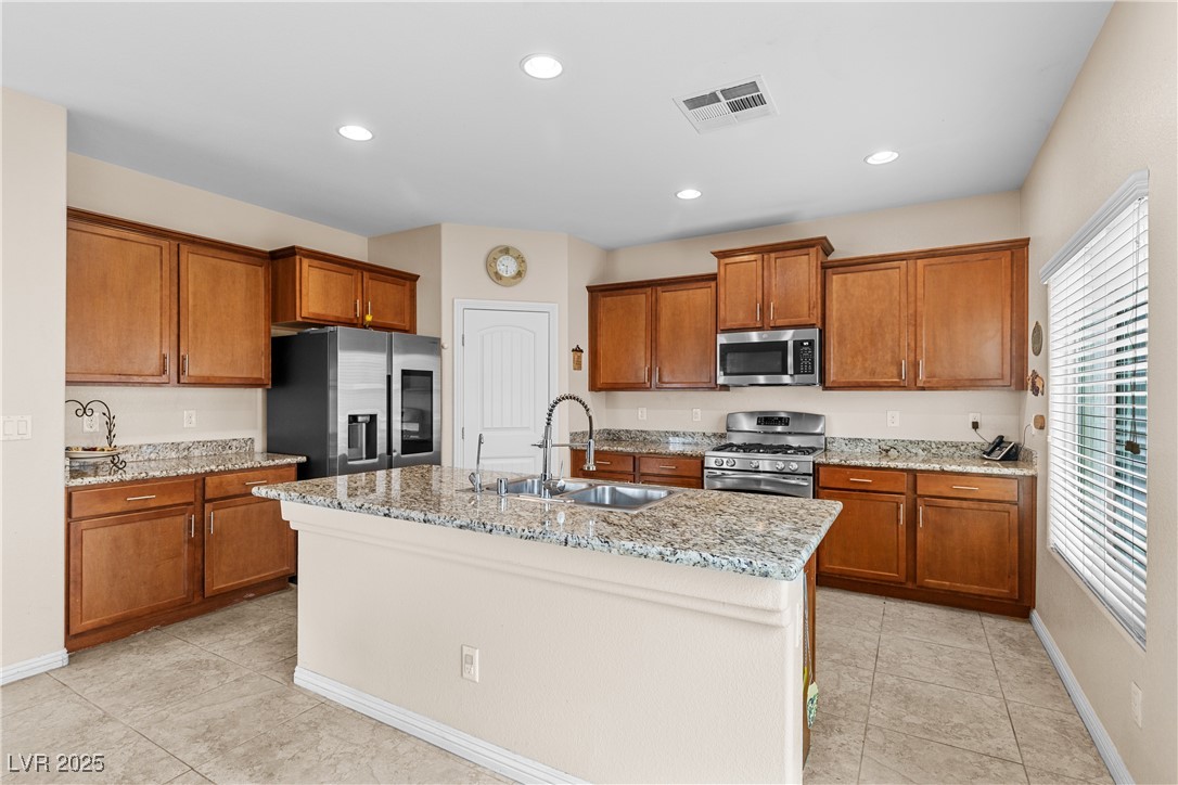 9230 Wittig Avenue Las Vegas, NV 89149 - Photo 2 of 34