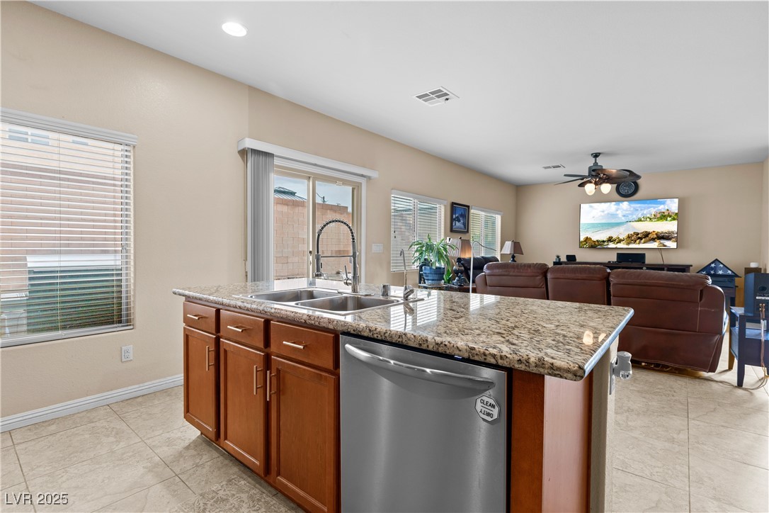 9230 Wittig Avenue Las Vegas, NV 89149 - Photo 4 of 34